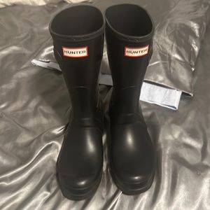 HUNTER Original Short Matte Rain Boot- Women’s Size 9
